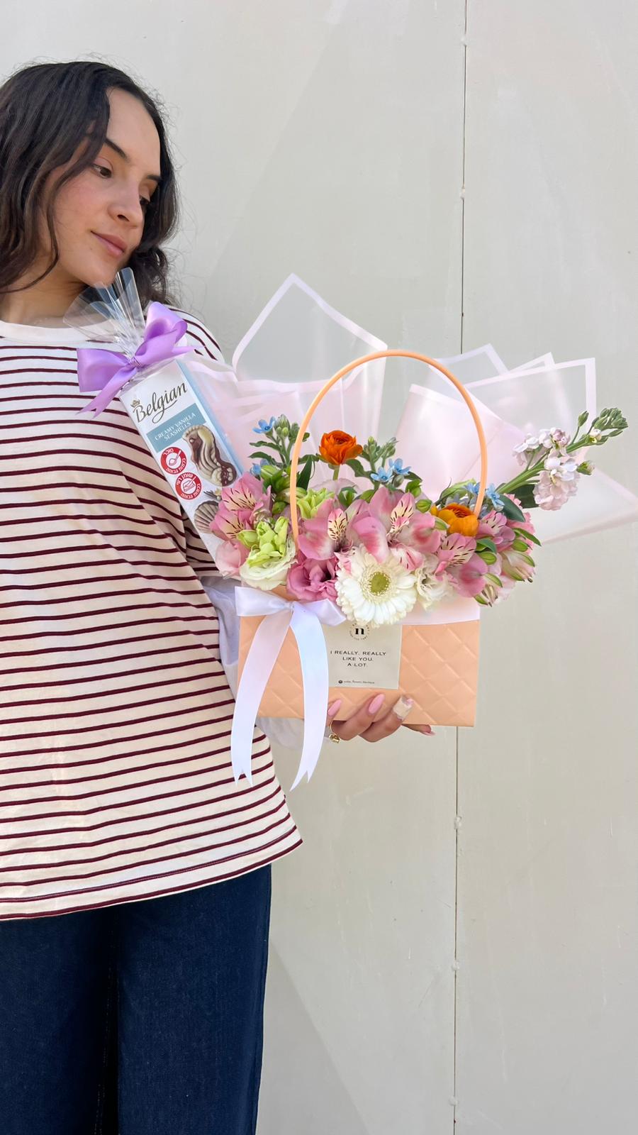 שקית יום המשפחה צבעונית