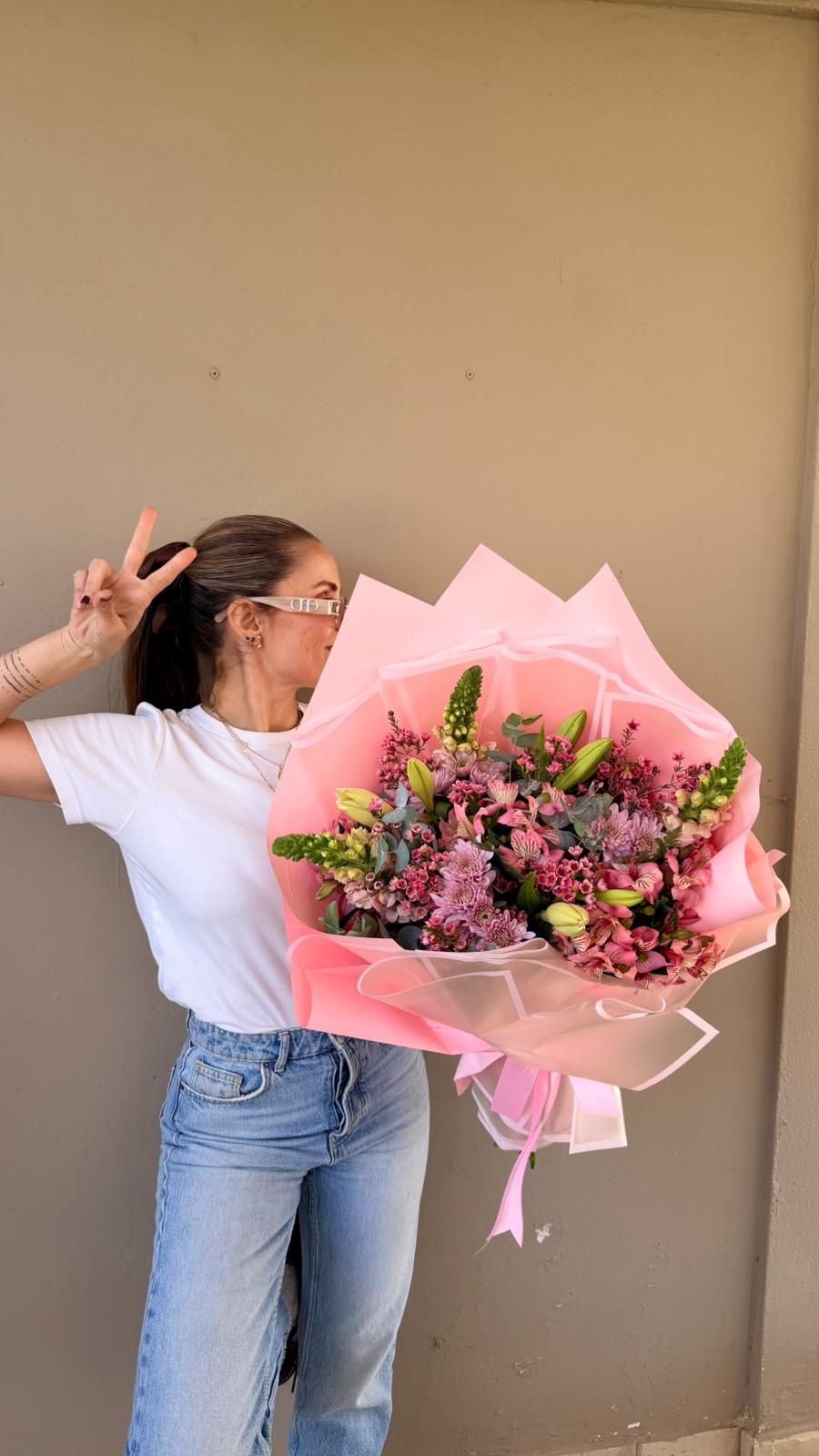 זר פסח ורוד